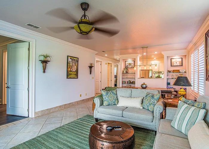 St James Golf Resort 331 Penthouse 3/3 Sleeps 8 Gated Pool 1Dog Ok